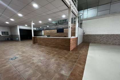 Commercial premise for sale in Almendralejo, Badajoz. 