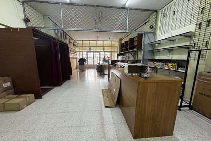 Commercial premise for sale in Almendralejo, Badajoz. 