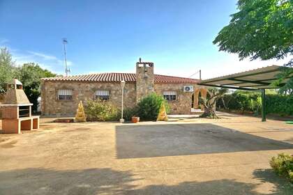 Chalet for sale in San Marcos, Almendralejo, Badajoz. 