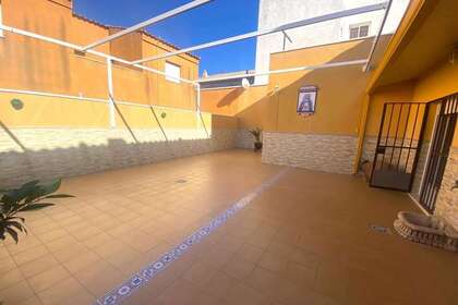 Duplex for sale in Almendralejo, Badajoz. 