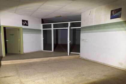 Commercial premise for sale in Almendralejo, Badajoz. 