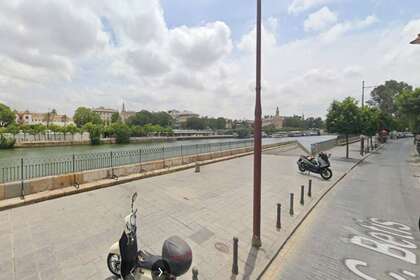Construção venda em Triana casco Antiguo, Sevilla. 