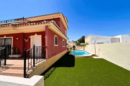 Villa's verkoop in Orihuela-Costa, Alicante. 