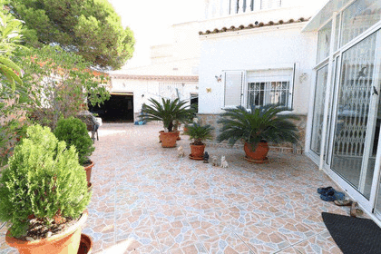 Cluster house for sale in Orihuela-Costa, Alicante. 