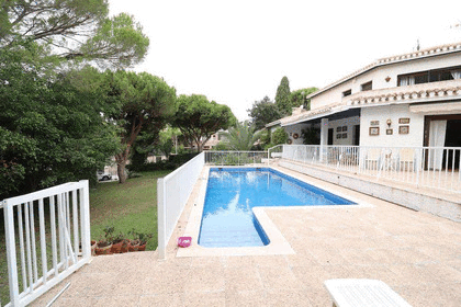 Chalet for sale in Orihuela-Costa, Alicante. 