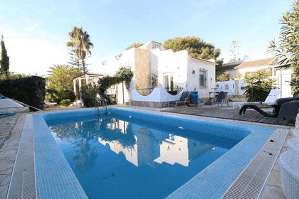 Chalet for sale in Orihuela-Costa, Alicante. 