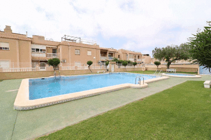 Bungalow for sale in Torrevieja, Alicante. 
