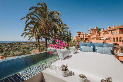 Penthouses verkoop in Nueva andalucia, Málaga. 