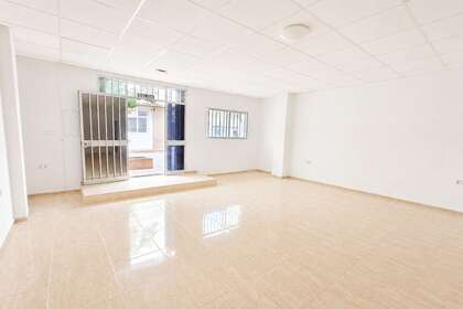 Commercial premise in Canalejas, Vélez-Málaga. 