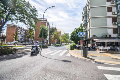 Flat for sale in Avenida el Greco, San Pablo - Santa Justa, Sevilla. 