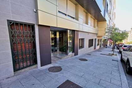 Commercial premise for sale in Vigo, Pontevedra. 