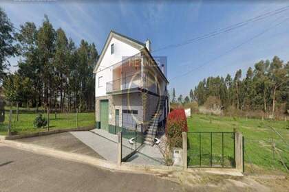Huse til salg i Tui, Pontevedra. 