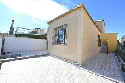 Maison de ville vendre en Torrevieja, Alicante. 