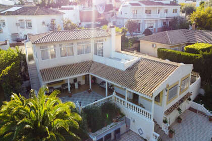 Maison de ville vendre en Arroyo de la Miel, Benalmádena, Málaga. 