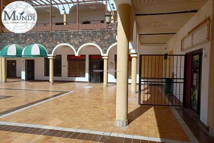 Commercial premise for sale in La Oliva, Las Palmas, Fuerteventura. 