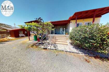 House for sale in Puerto del Rosario, Las Palmas, Fuerteventura. 