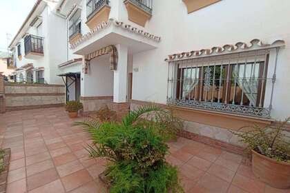 Cluster house for sale in Fuengirola, Málaga. 