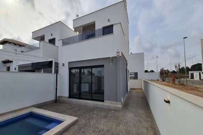 House for sale in Orihuela-Costa, Alicante. 