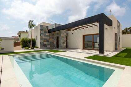 Casa venta en Torrevieja, Alicante. 