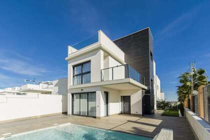 House for sale in San Miguel de Salinas, Alicante. 