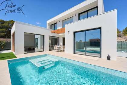 House for sale in Alfaz del pi / Alfàs del Pi, Alicante. 
