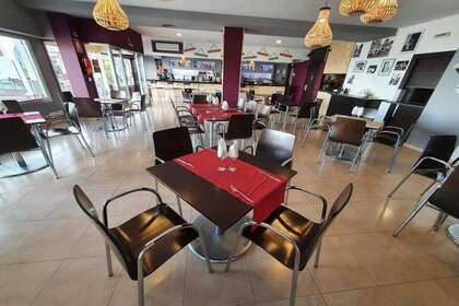 Commercial premise for sale in Estepona, Málaga. 