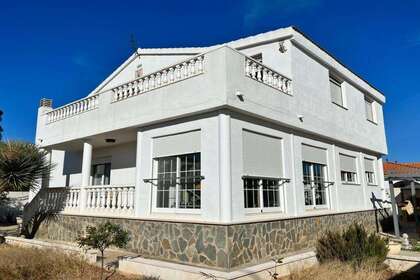Casa venta en Vinaròs, Castellón. 