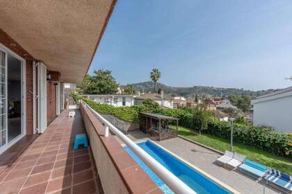 House for sale in Barcelona. 
