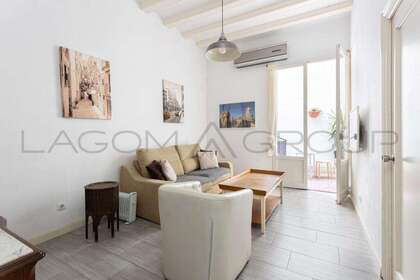 Flat for sale in Barcelona. 