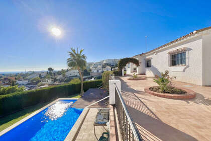 House for sale in Benalmádena, Málaga. 