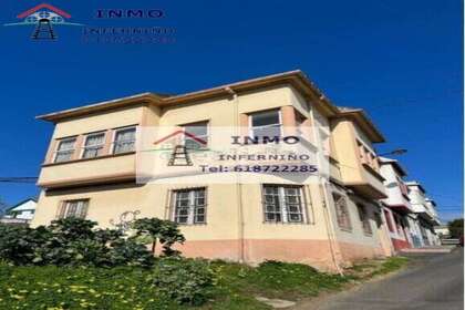 House for sale in Ferrol, La Coruña (A Coruña). 