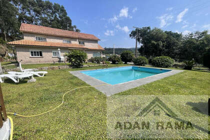 Casa venta en Ames, La Coruña (A Coruña). 