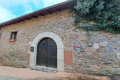 House for sale in Ponferrada, León. 