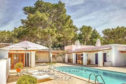 House for sale in San José / Sant Josep de Sa Talaia, Baleares (Illes Balears), Ibiza. 