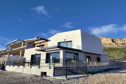 House for sale in Polop, Alicante. 