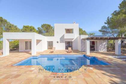 House for sale in San José / Sant Josep de Sa Talaia, Baleares (Illes Balears), Ibiza. 