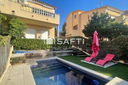 House for sale in Sant Pol de Mar, Barcelona. 