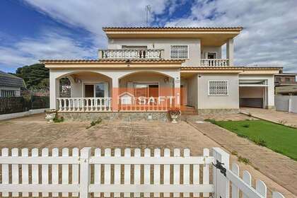 House for sale in Vendrell, El, Tarragona. 