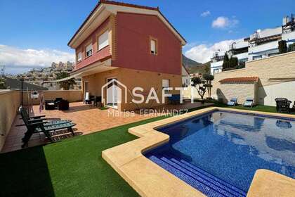 House for sale in Finestrat, Alicante. 