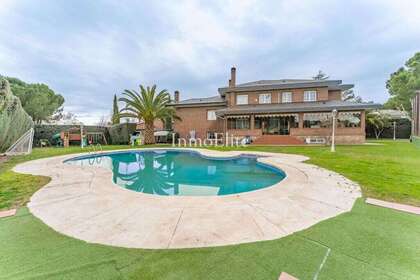 House for sale in Boadilla del Monte, Madrid. 