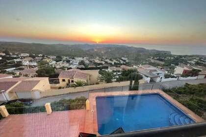 House for sale in Benitachell/Poble Nou de Benitatxell (el), Alicante. 
