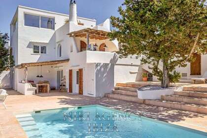 House for sale in San José / Sant Josep de Sa Talaia, Baleares (Illes Balears), Ibiza. 
