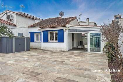 House for sale in Canyelles Almadraba (Roses), Girona. 