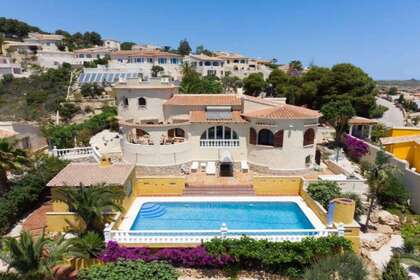 House for sale in Benitachell/Poble Nou de Benitatxell (el), Alicante. 
