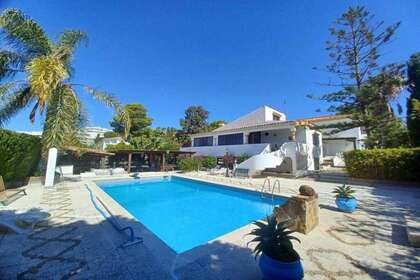 House for sale in Estepona, Málaga. 
