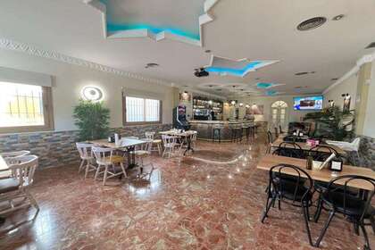 Commercial premise for sale in Estepona, Málaga. 