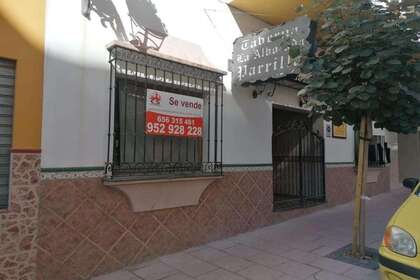 Commercial premise for sale in Estepona, Málaga. 