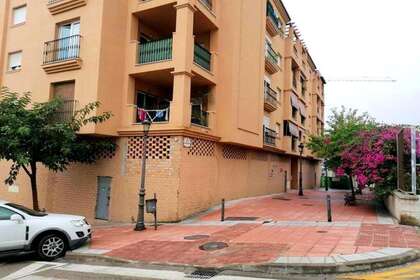 Local comercial en Estepona, Málaga. 