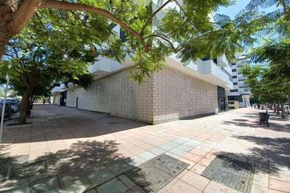 Commercial premise for sale in Estepona, Málaga. 