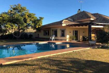 House for sale in Estepona, Málaga. 